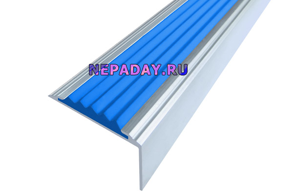 Алюминиевый накладной угол Стандарт с одной синей вставкой против скольжения