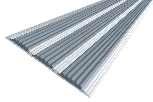 Алюминиевая накладная полоса с тремя вставками серого цвета против скольжения