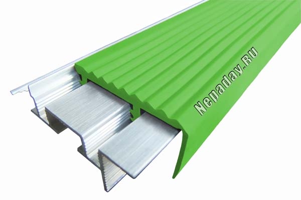 Алюминиевый закладной профиль SafeStep зеленый