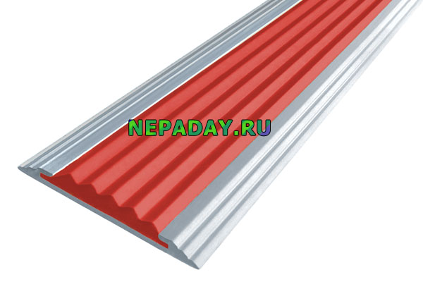 Алюминиевая анодированная накладная полоса Стандарт с одной вставкой красного цвета против скольжения