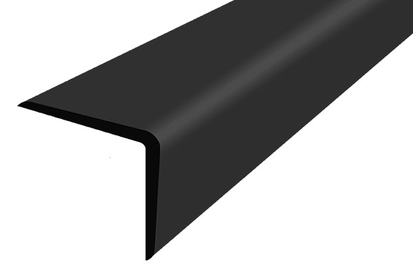 Противоскользящий угол-бортик для ступеней и бассейнов из термоэластопласта черный