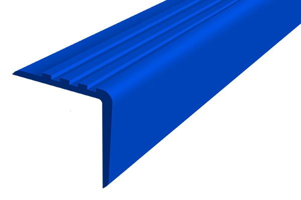 Противоскользящий угол-бортик для ступеней и бассейнов из термоэластопласта синий